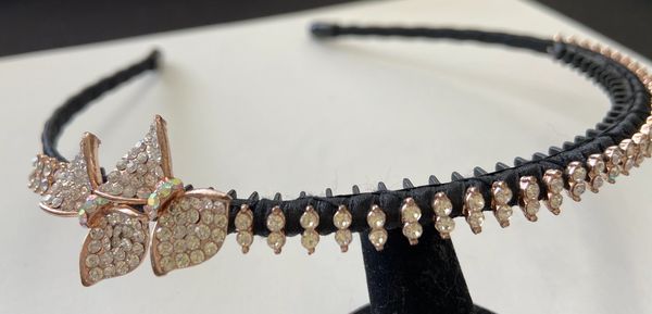 Stone black velvet hairband