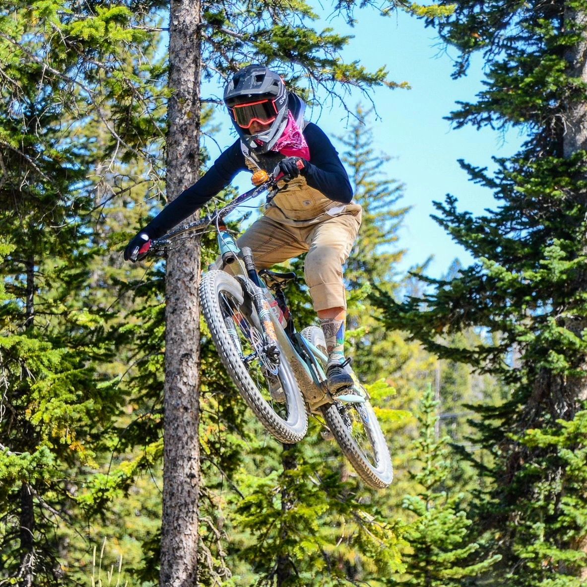 Delaware Shellz Shellz Mountain gear for women