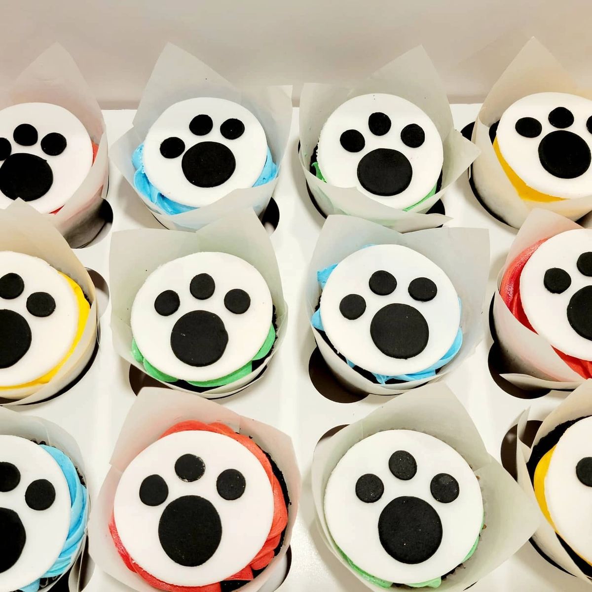 Puppy hotsell paw cupcakes