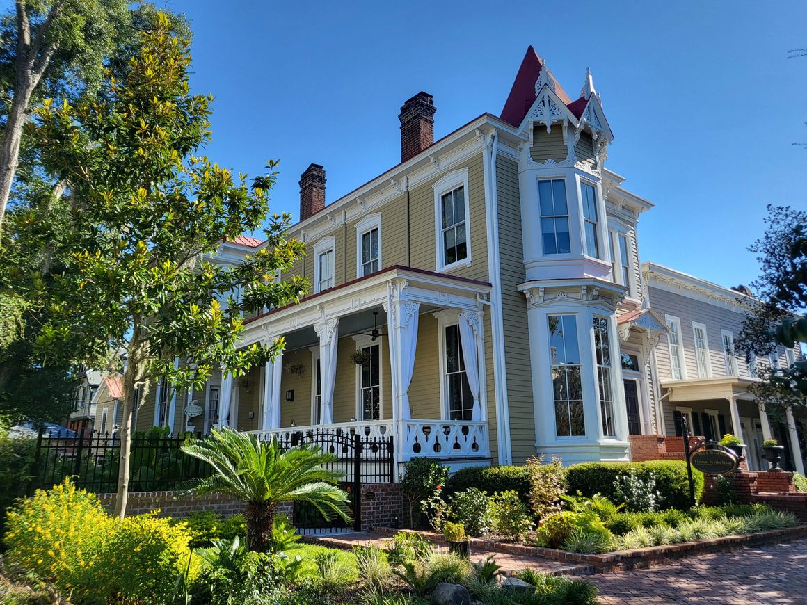 21 Unique Places To Stay In Savannah Our Best Picks For 2023