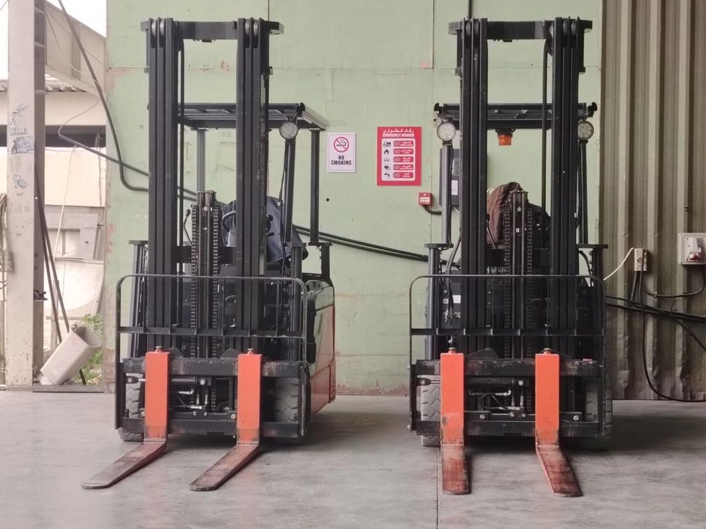Modern UpTo Date Fork Lifts