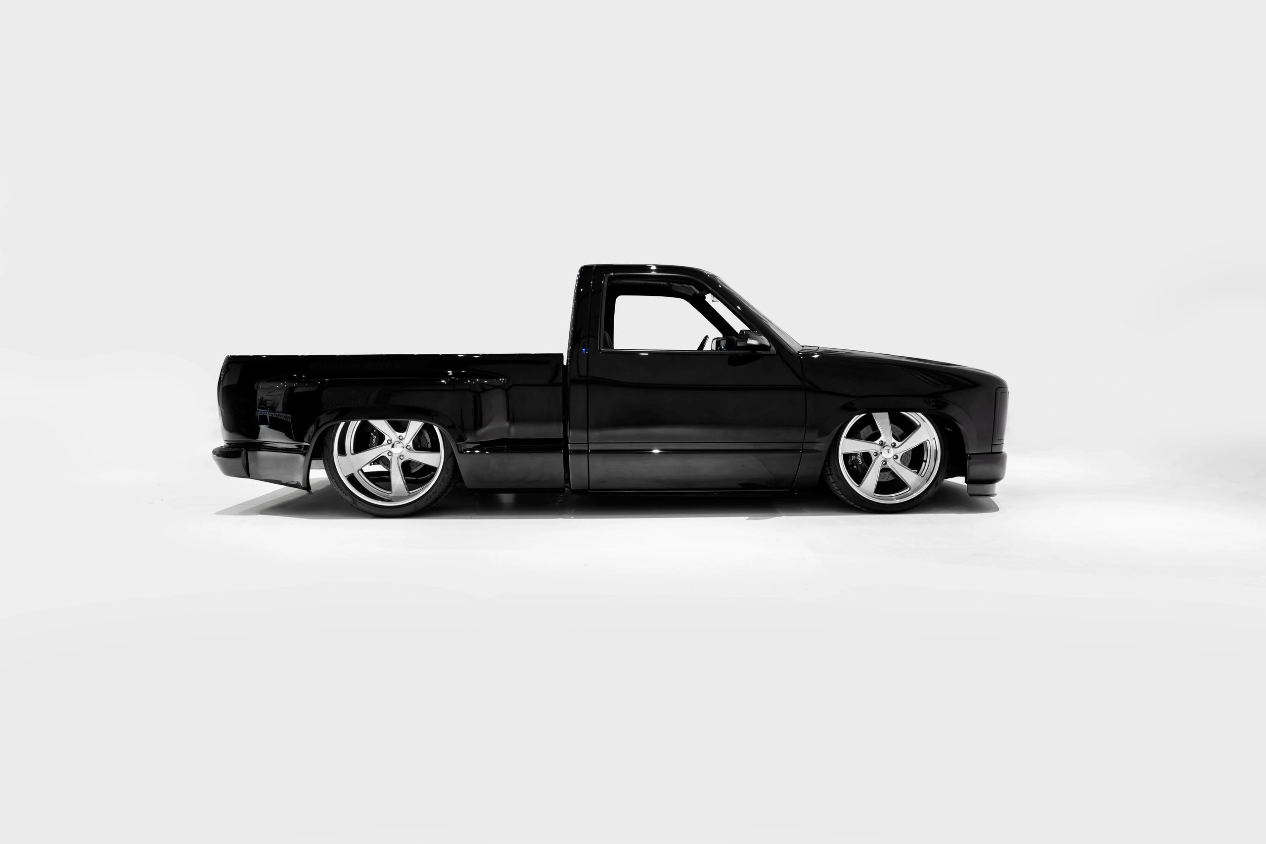 1990 Lowered GMC Custom Truck on air ride 