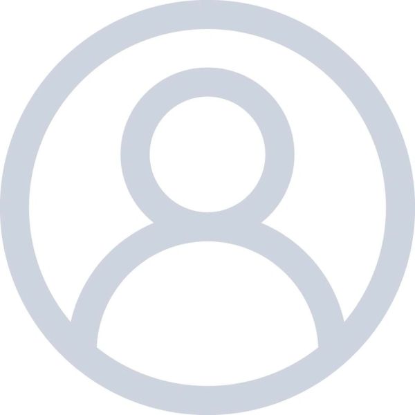 Blank user profile icon with a simple person silhouette.