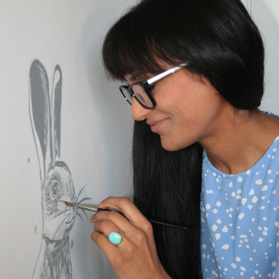 Founder of Mindful Artbox, Nishma Delaney painting