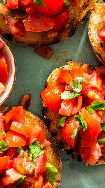 pan tostado con tomates 