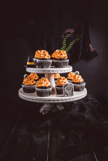 Halloween cupcakes made by Chicago Food Stylist Nicole Triebe