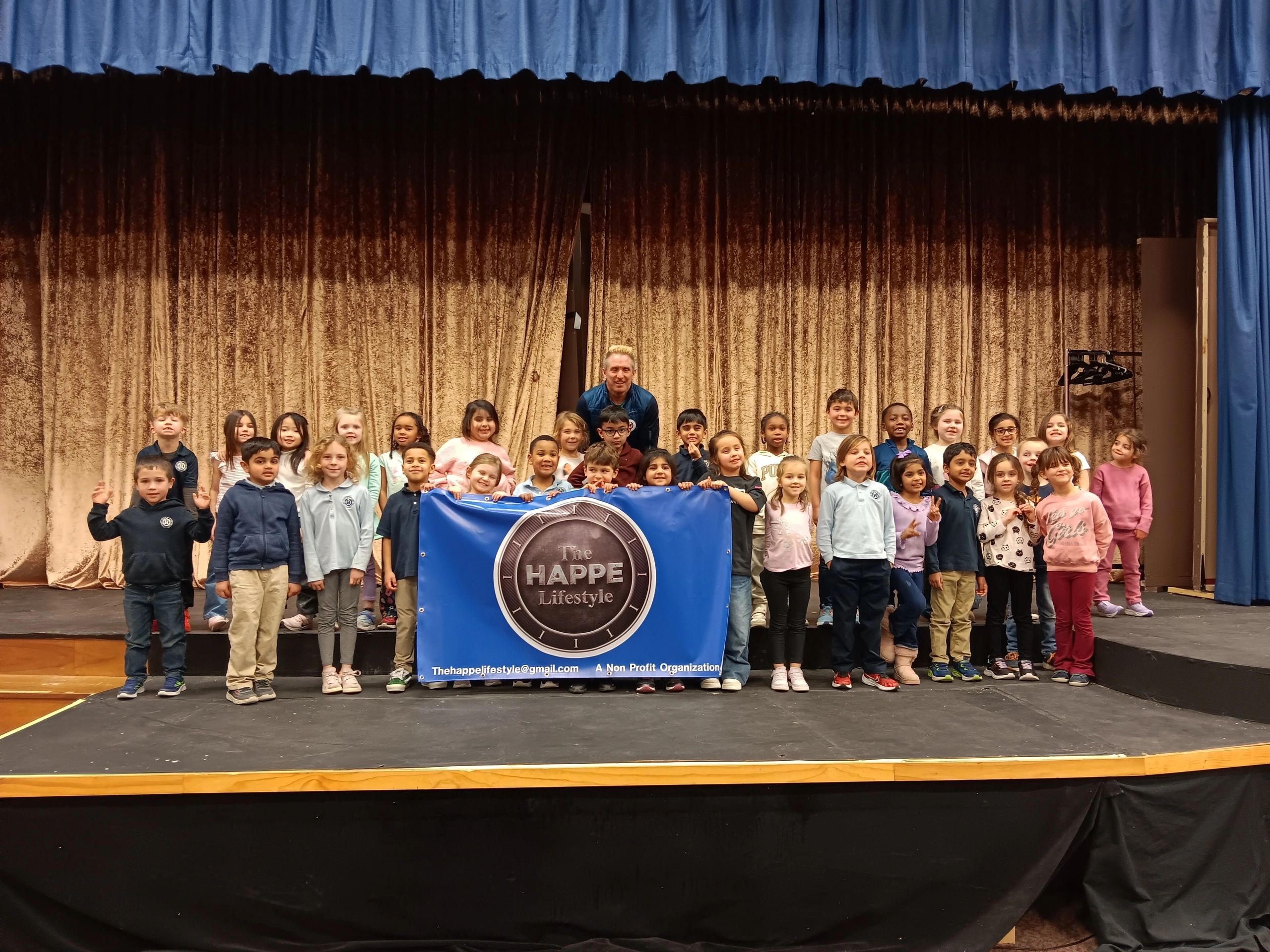 Harrisburg Academy's Kindergarten Students and The HAPPE Lifestyle Founder George Craker