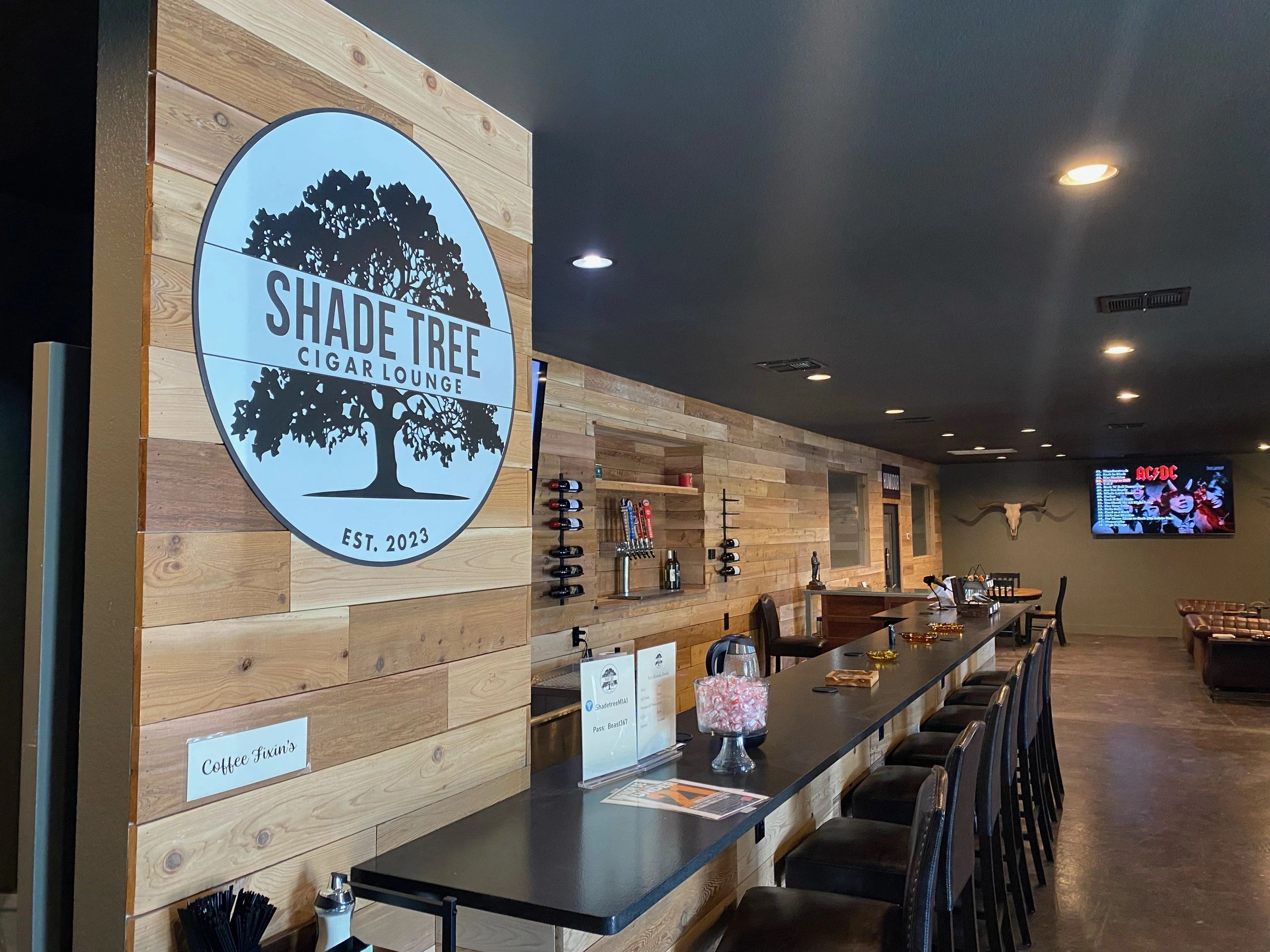 Shade Tree Cigar Lounge