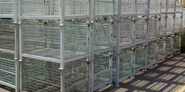 Used standard wire mesh stacking baskets.