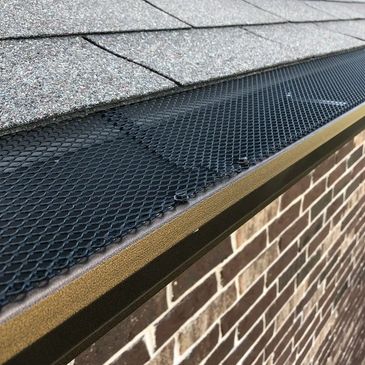 Gutter Guard Leaf Screen installation.
Dallas,Texas.