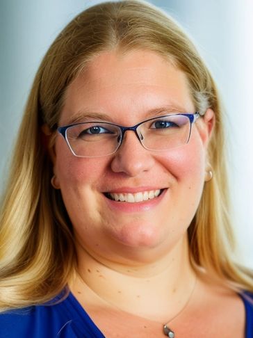 Alissa Davies, Founder