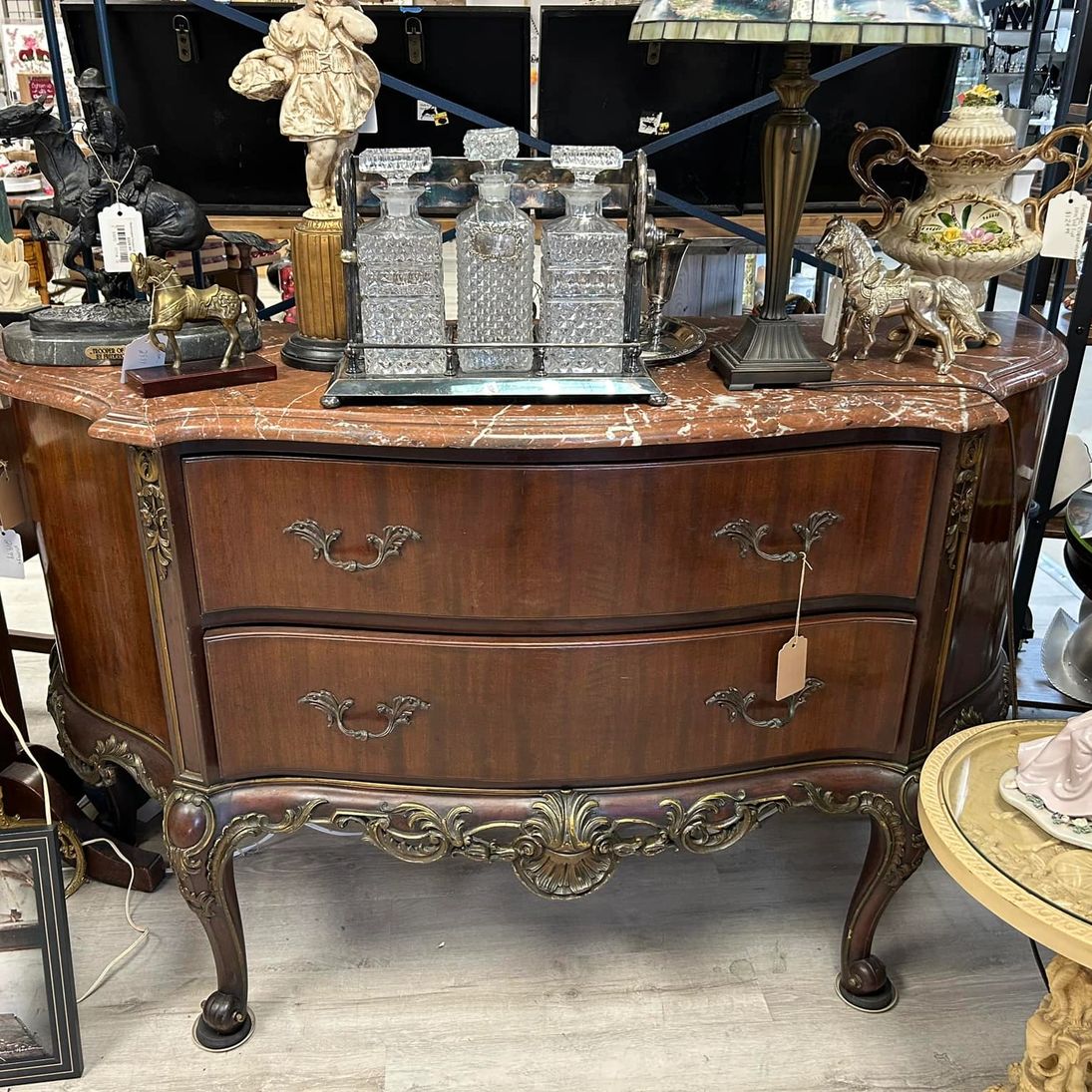 RusticLove Vintage & More