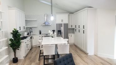  Premade kitchen cabinets with shaker white door with soft closing hinges and floating shelves