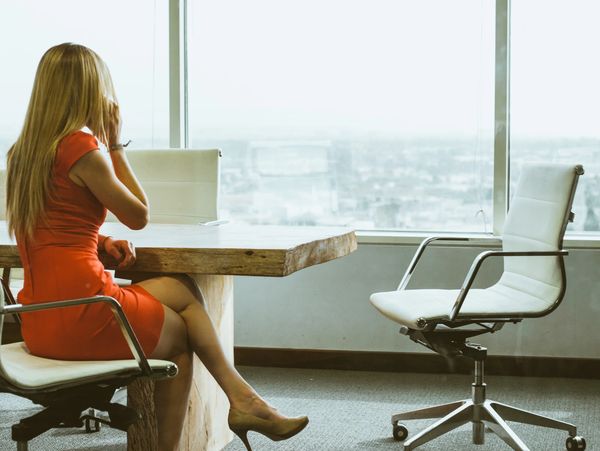 A recruiter having a meeting with a candidate