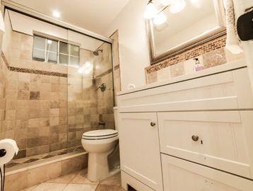 the bathroom at a couples sober living house in Los Angeles