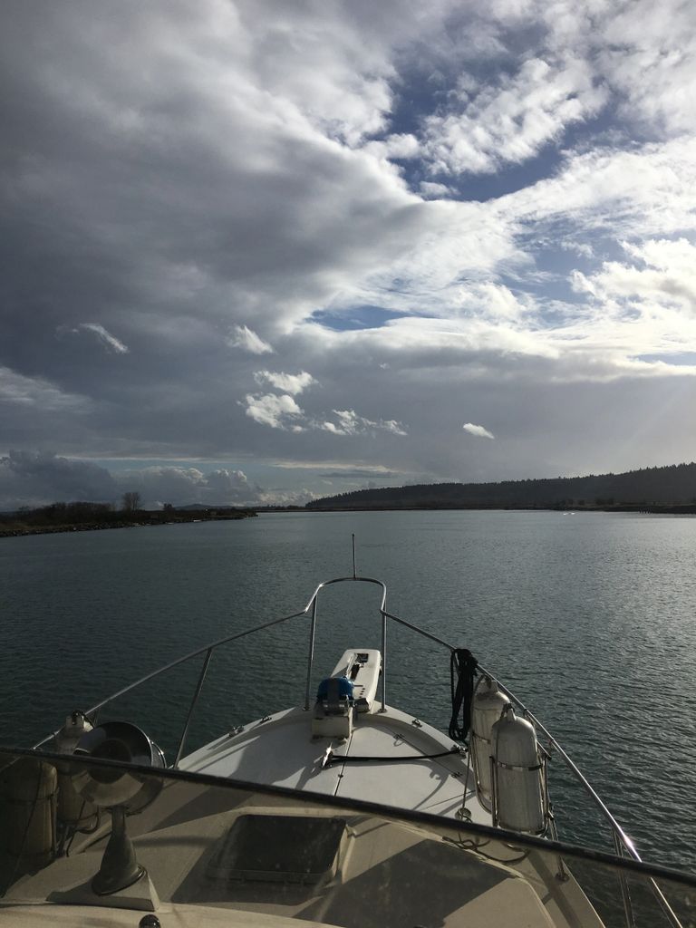 Charter, cruising, penn Cove, Whidbey Island, boating
