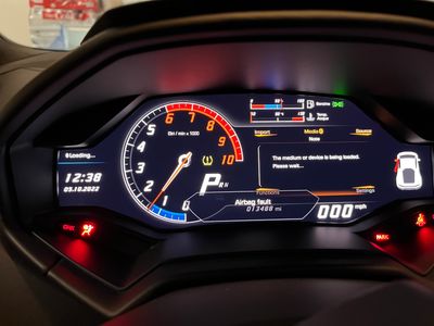 Lamborghini Huracan’s engine alert display