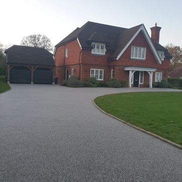 resin driveway
resin bound
resin driveway sussex
resin driveway surrey 
resin bound driveway sussex
