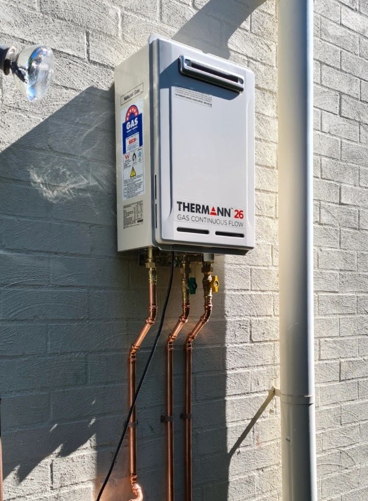 The Advantages of Instantaneous Hot Water Systems
