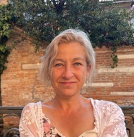 Feeling The World Differently.