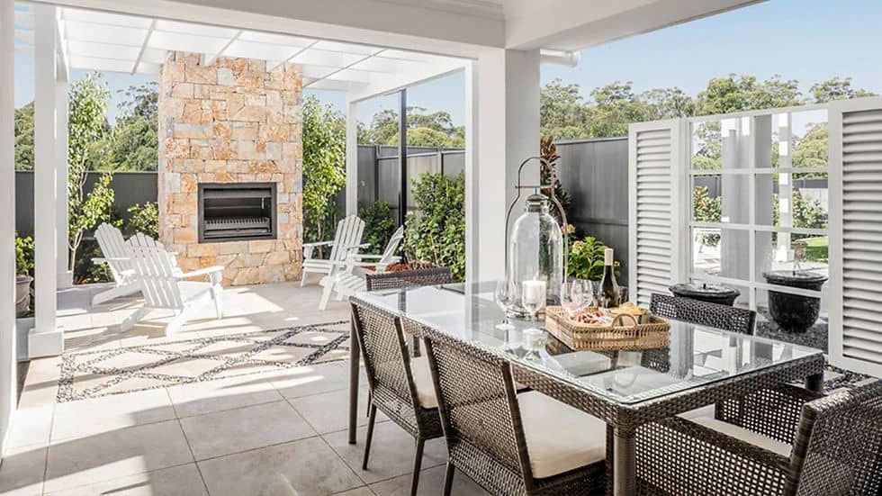 The Summit — Kitchen and dining
