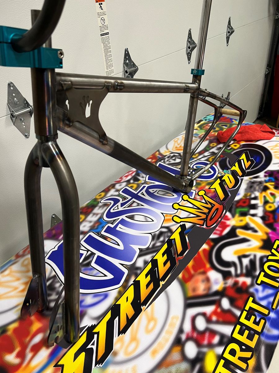 CST King Pin Frame /Forks