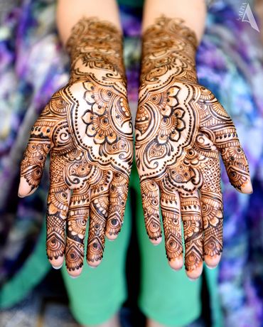 floral bridalmehndi designs