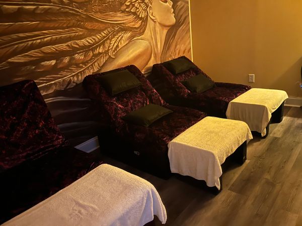 Foot Massages with Friends | Soothing Hands - No Appointment Needed
