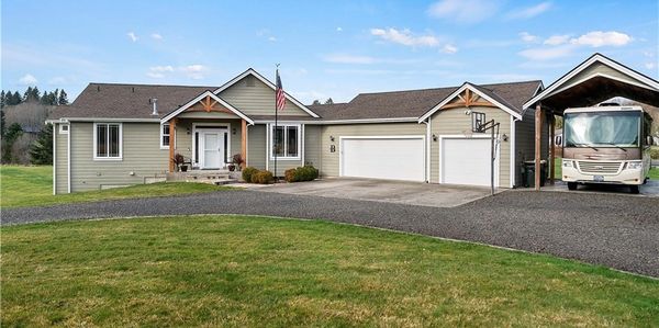 Home sold in Olympia, Washington by PNW Luxury Properties-Melanie Hawkins