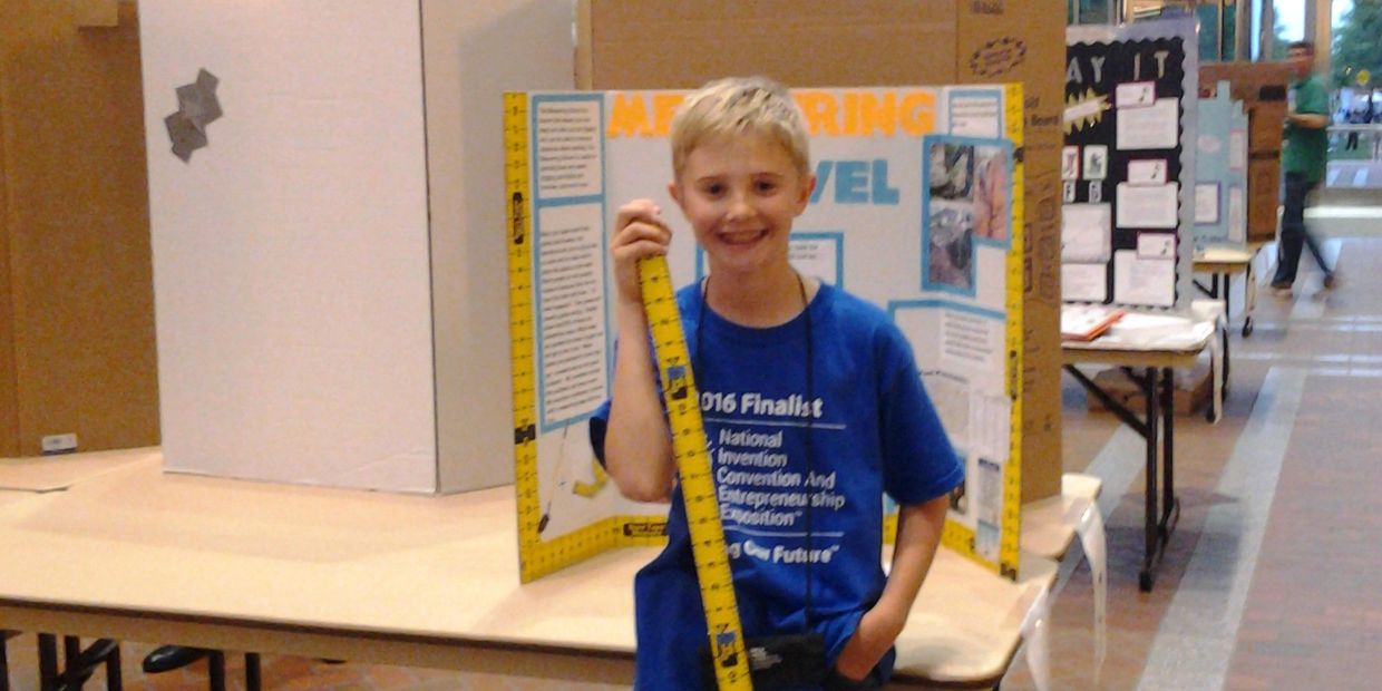 Maddox at National Invention Convetion