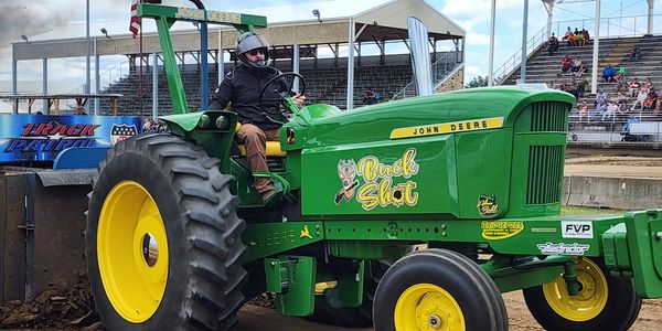 Buck Shot Tractor. Southwest Pullers 