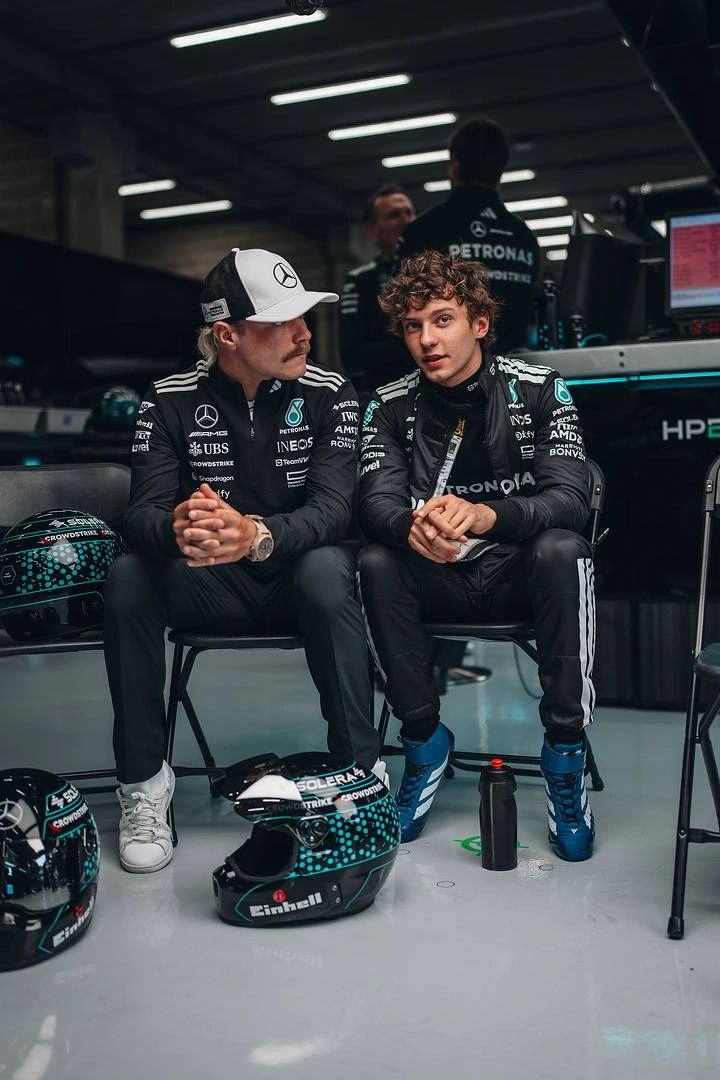 Valtteri Bottas mentoring Andrea Kimi Antonelli in the Mercedes garage during the 2025 Belgian Grand Prix at Spa. Valtteri Bottas mentoring Andrea Kimi Antonelli in the Mercedes garage during the 2025 Belgian Grand Prix at Spa.