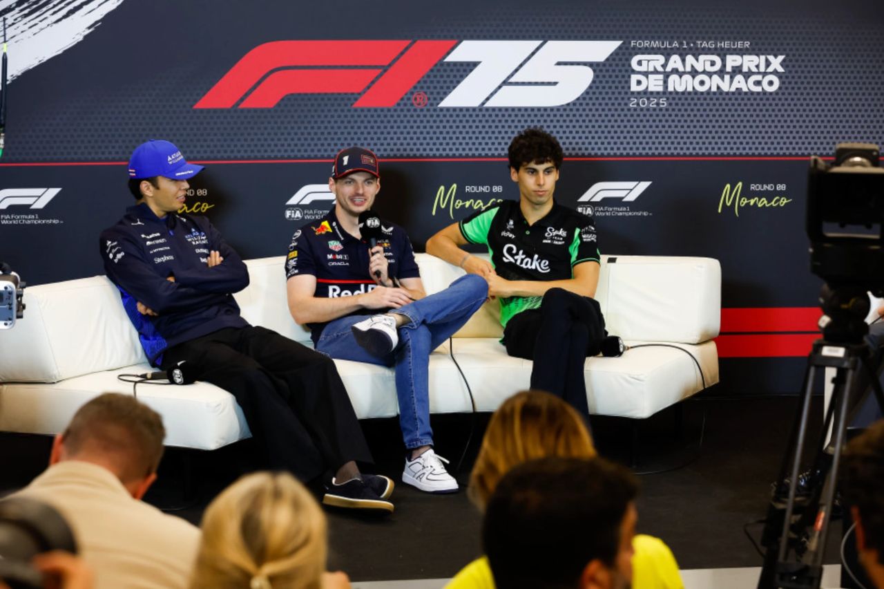 Max Verstappen, Alex Albon, and Gabriel Bortoleto during the Thursday press conference at the 2025 Monaco Grand Prix, discussing setup challenges, qualifying strategy, and upcoming regulation changes. Max Verstappen, Alex Albon, and Gabriel Bortoleto during the Thursday press conference at the 2025 Monaco Grand Prix, discussing setup challenges, qualifying strategy, and upcoming regulation changes.