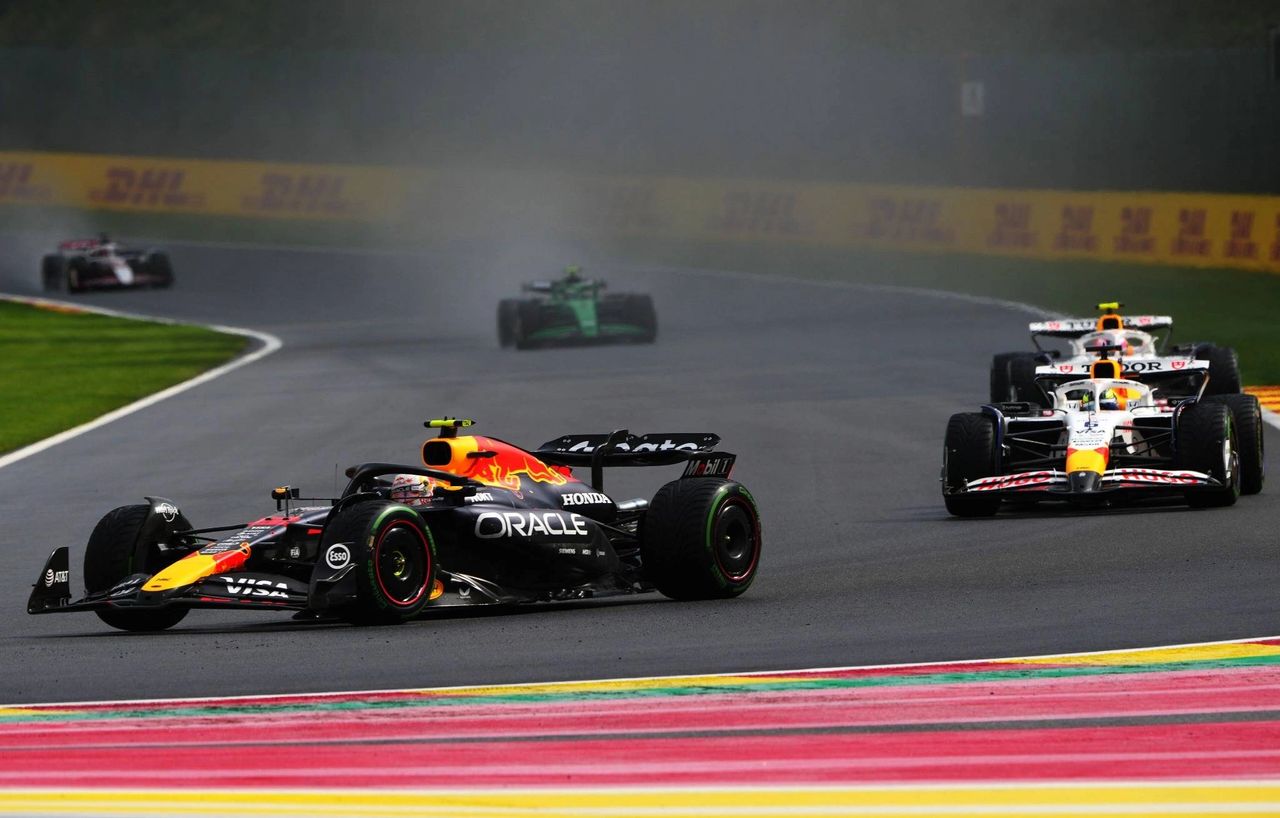 Yuki Tsunoda and Racing Bulls drivers on track during the 2025 Belgian Grand Prix at Spa-Francorchamps Yuki Tsunoda and Racing Bulls drivers on track during the 2025 Belgian Grand Prix at Spa-Francorchamps