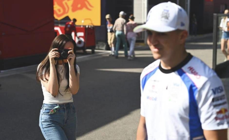 Aspiring female photographer captures behind-the-scenes moments in the Formula 1 paddock during a Visa Cash App Racing Bulls race weekend, showcasing the team’s 2025 Creator Platform initiative aimed at creative talent. Aspiring female photographer captures behind-the-scenes moments in the Formula 1 paddock during a Visa Cash App Racing Bulls race weekend, showcasing the team’s 2025 Creator Platform initiative aimed at creative talent.