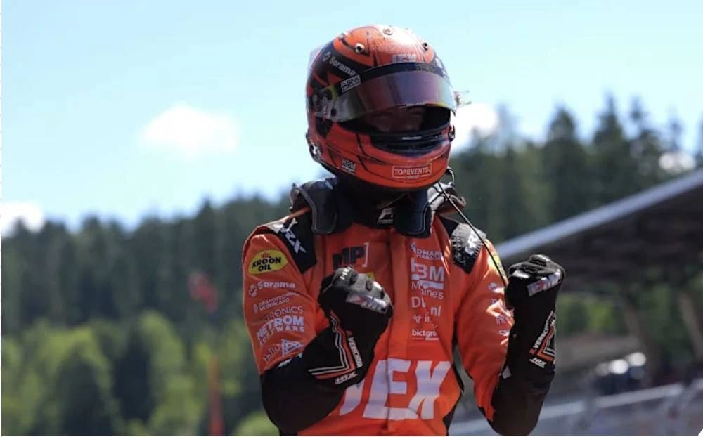 Richard Verschoor wins the Austrian Formula 2 Feature Race at Spielberg, taking the 2025 Drivers' Championship lead with MP Motorsport. Richard Verschoor wins the Austrian Formula 2 Feature Race at Spielberg, taking the 2025 Drivers' Championship lead with MP Motorsport.