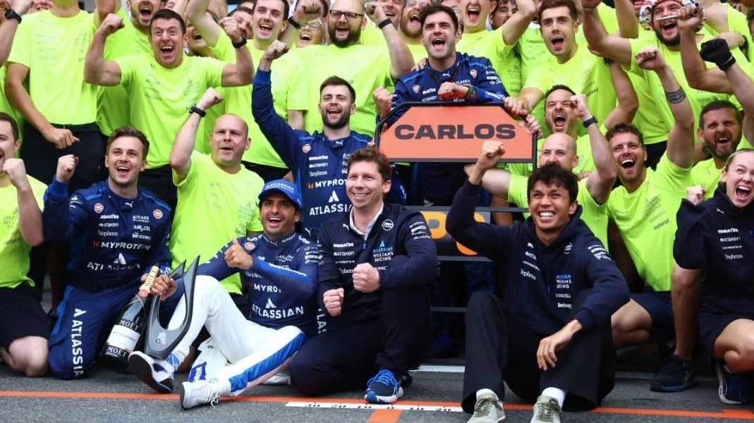 Williams 2025 F1 Baku podium — Carlos Sainz with Alex Albon and James Vowles as team passes 101 points in Constructors’ standings