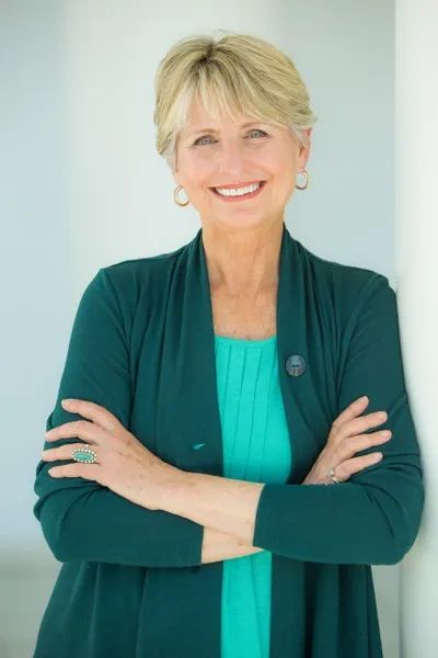 Barbara Grant, expert in neurodivergent and neurotypical couples counseling.