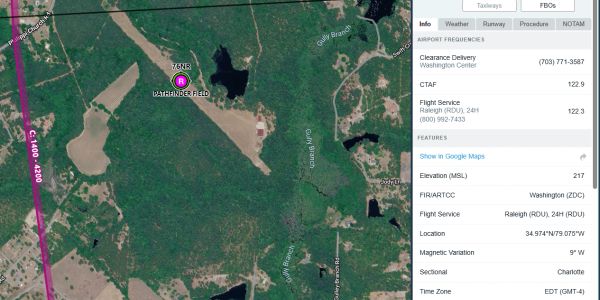 Map of Pathfinder Field airport and its info panel.