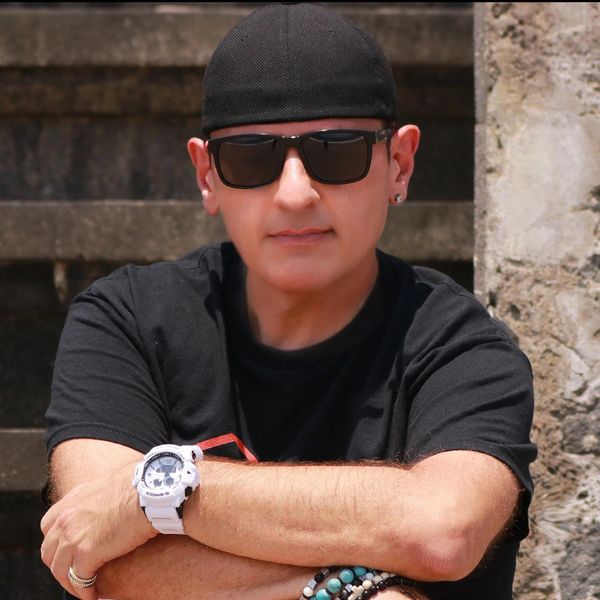 Live & direct from the home of house music every Saturday 9pm to midnight. Two fantastic guest each 