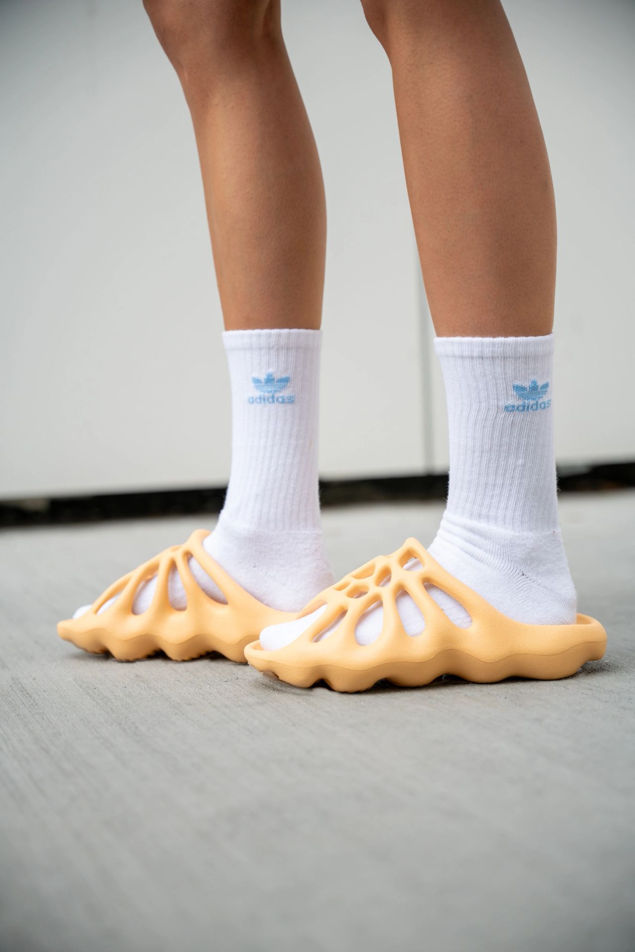 Just Released: Tryppy or Not? Adidas Yeezy 450 Slide Cream GZ9864