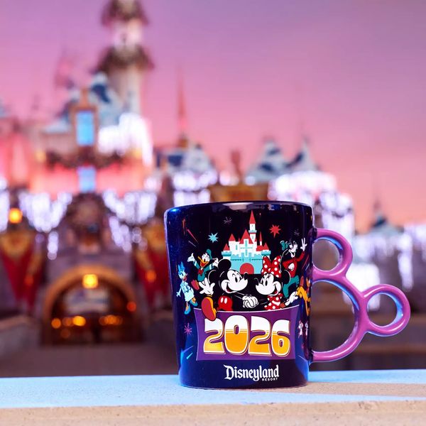 Mickey Mouse and Friends Mug – Disneyland 2026
