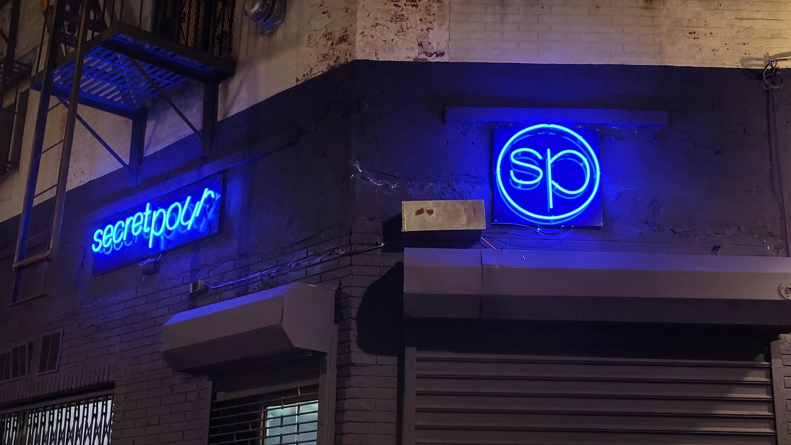 Secret Pour Bar Lounge, Bar, Beer Wine Liquor