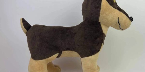 If you want a delightfully soft, perfectly cuddle-sized Legendary Lucky that is designed for cuddlin