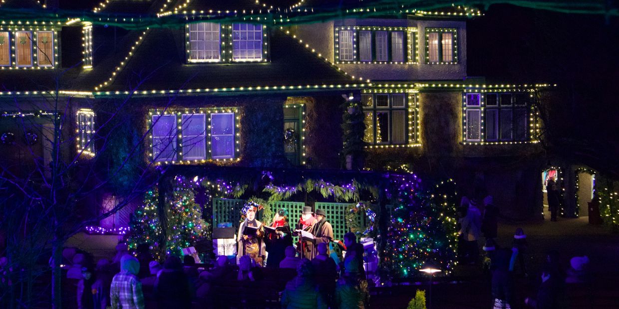 Carol singers in Victoria Christmas time
