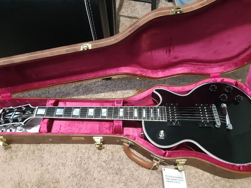 Gibson Les Paul Custom guitar repaired by Hoppy's Music, affordable guitar repair in Waco, Texas.