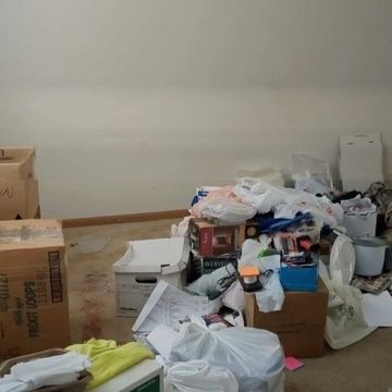 Eviction cleanout service.
Eviction services