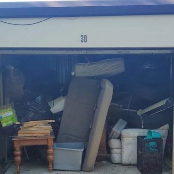Best Storage unit cleanout company in Mchenry Illinois