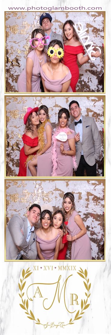 alt="Photo Booth Rentals In San Diego"