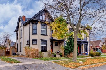real estate photographer videographer drone Brantford Brant photo studio video tours aerial photo
